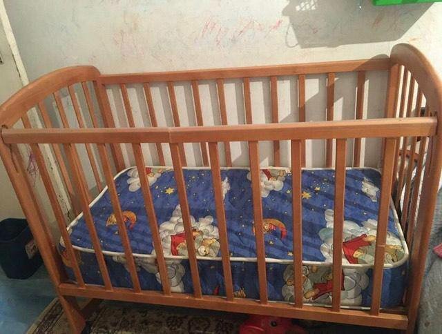 Манеж-кроватка