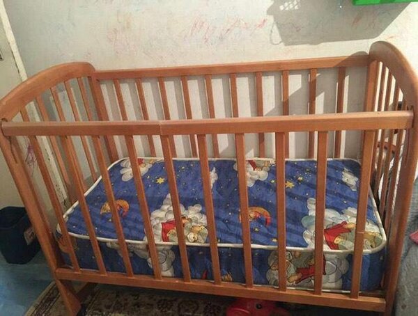 Манеж-кроватка