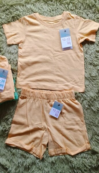 Ensemble bébé léger uni