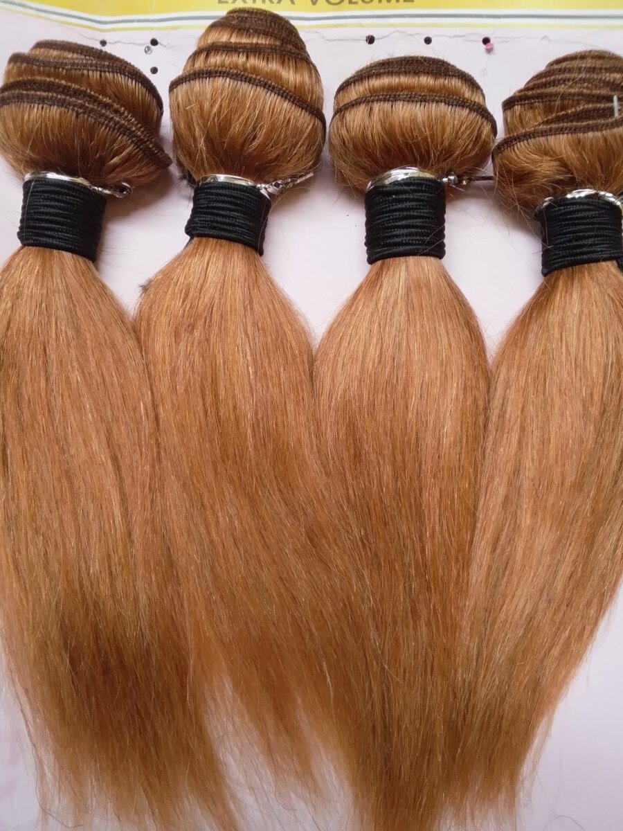 Extensions cheveux lisses blonds