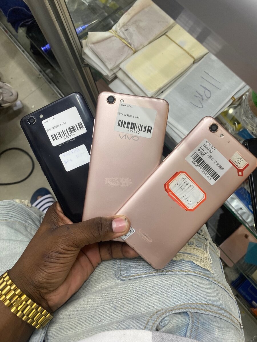 Vivo y71 32 gb with facial recognition available