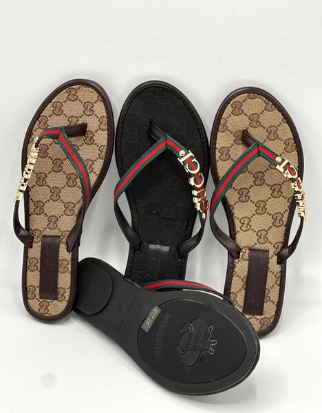 Gucci slippers