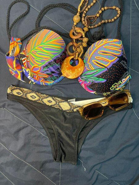 Bikinis colorés pour femmes