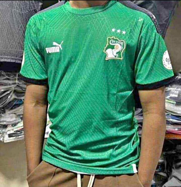 Maillot de Football Vert Puma