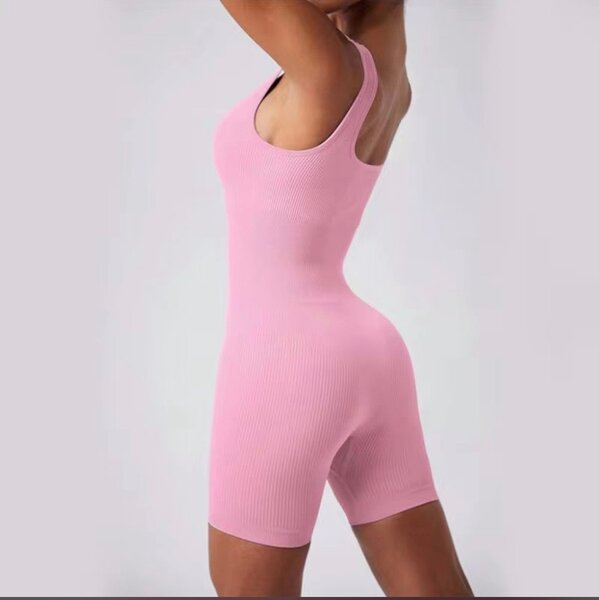 Combinaison courte moulante femme