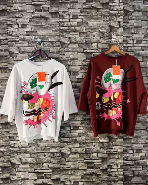 T-shirt graphique tendance