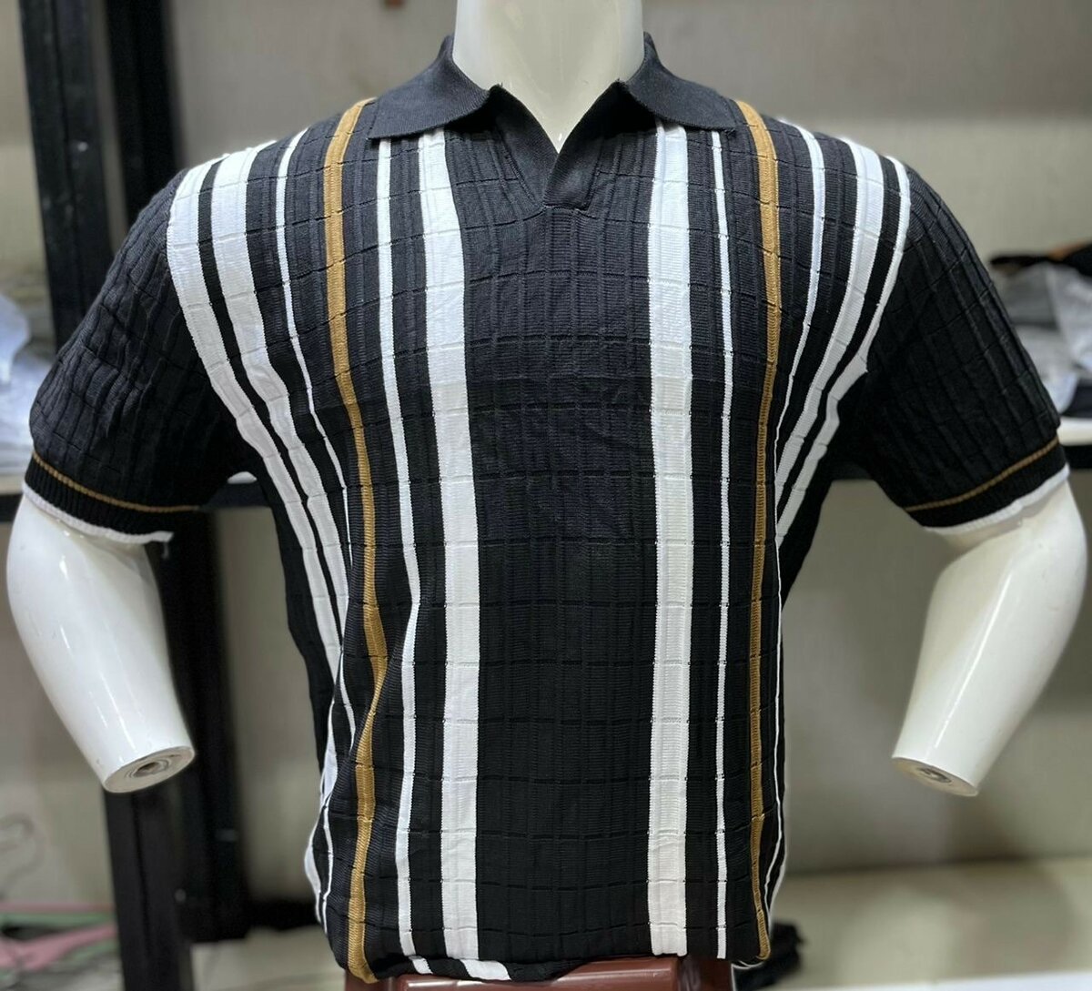 Polo rayé homme élégant