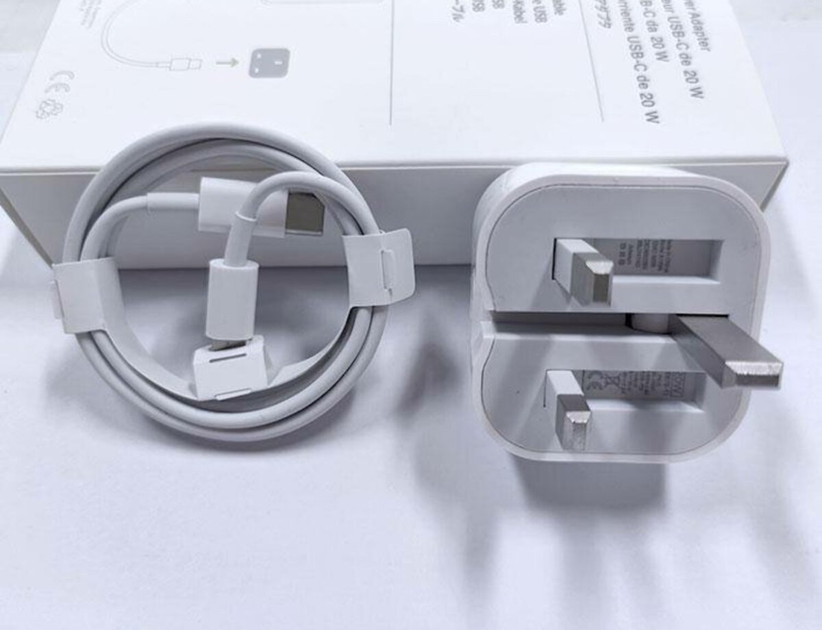 Original iphone type c charger