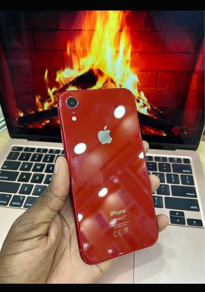 iPhone XR Rouge Éclatant