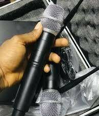 Shure UK22 Wireless Microphone System