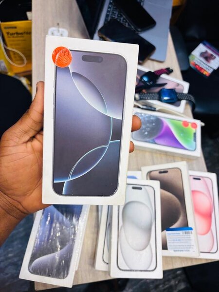 iPhone 16pro max (256gig)