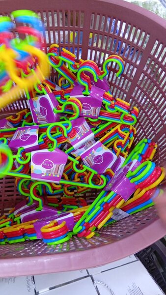 Cintres Multicolores Enfant