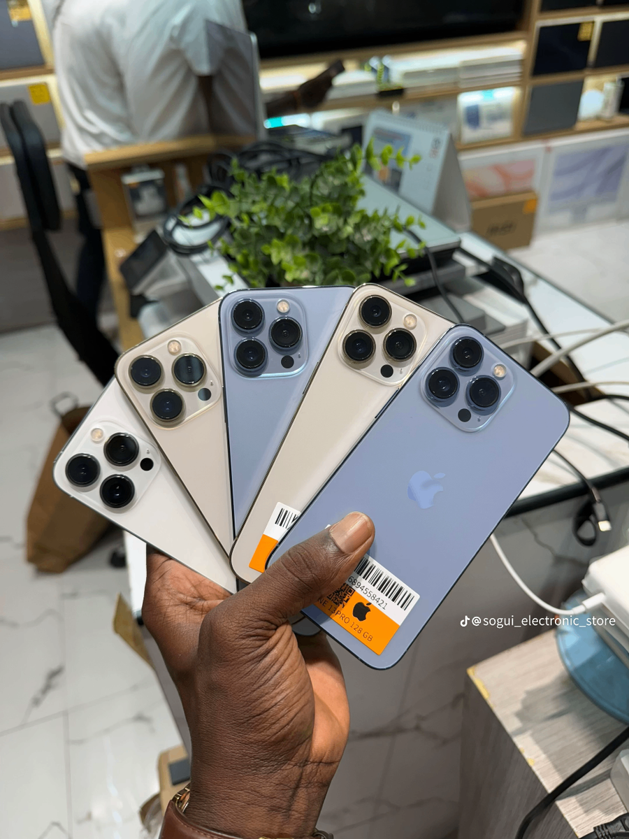 iPhone 13 pro casi neuf