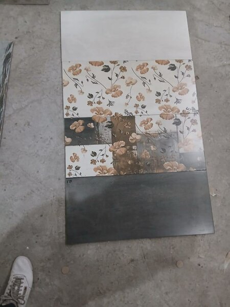 Floor tile