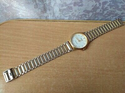 Montre Casio Quartz Dorée