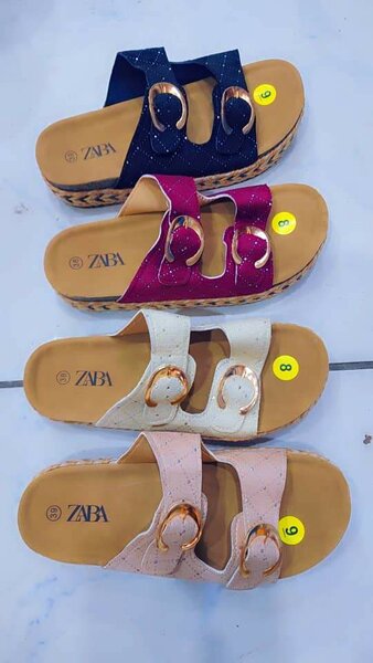 Sandales compensées élégantes