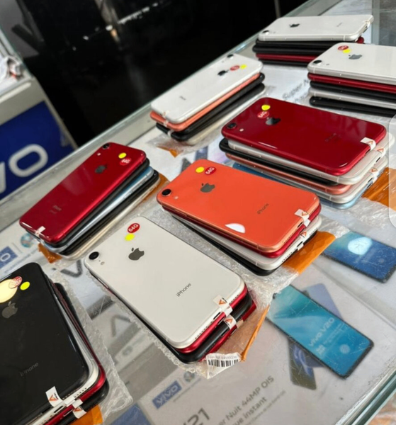 Smartphones Apple variés