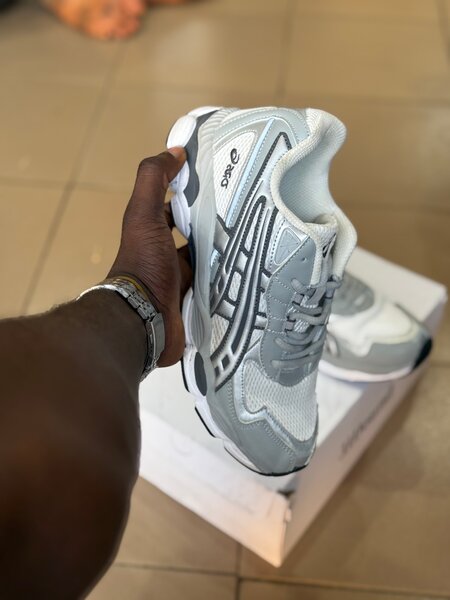 Chaussures Asics Original