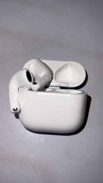 Écouteur sans fil Apple 4 2025