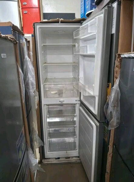 Réfrigérateur congélateur combiné