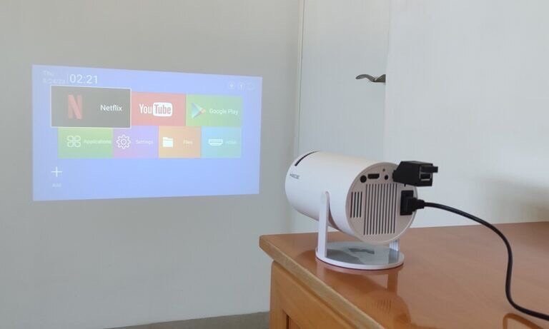 Flick SMART Projector