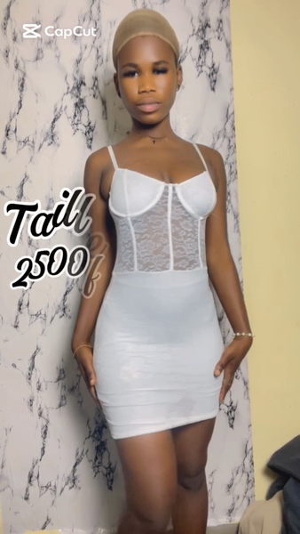 Robe élegante en dentelle