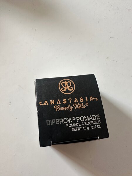 Pommade Anastasia beverly hills