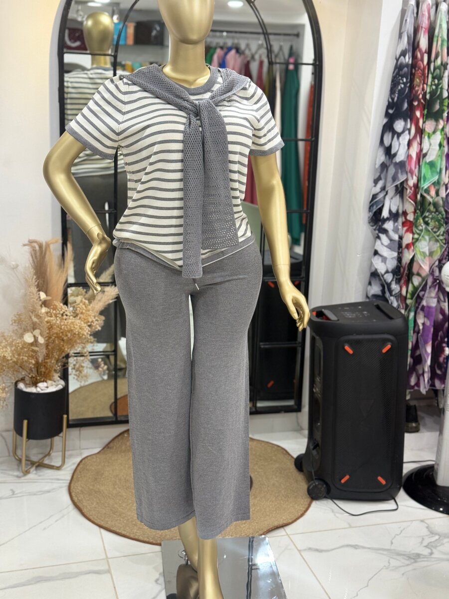 Tenue décontractée à rayures