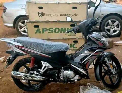 Moto Haoujune noire neuve