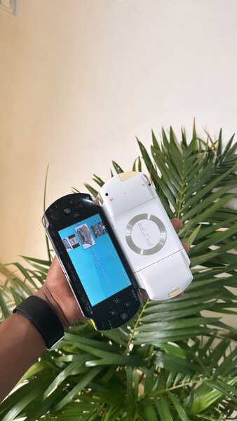 PSP propre avec plusieurs jeux