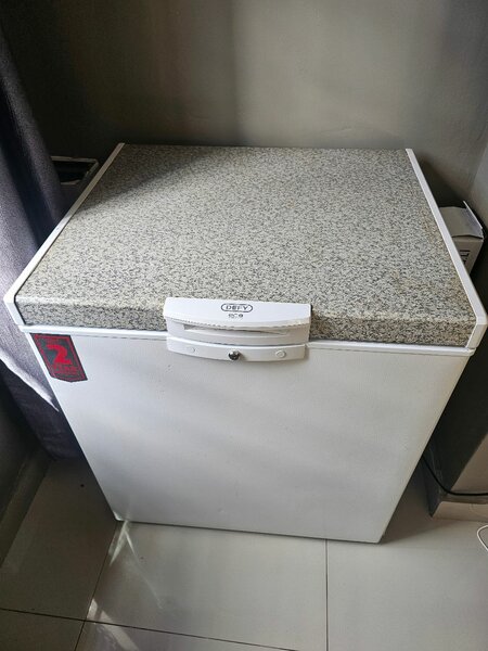 Pre Owned Defy Deep freezer