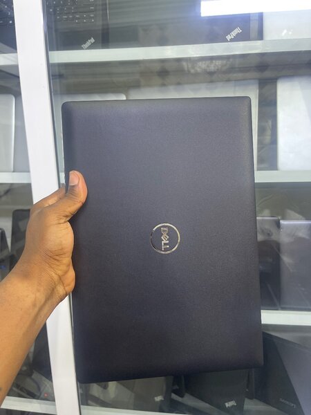 Uk used Dell latitude 3420. Windows 11