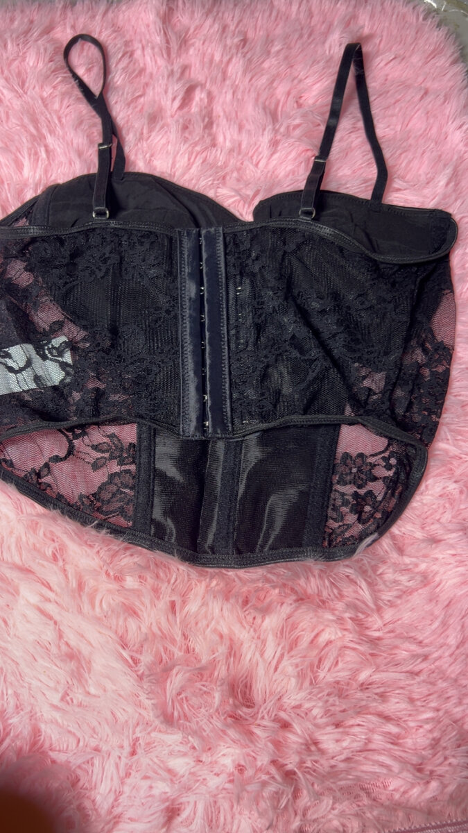 Bustier en dentelle noir