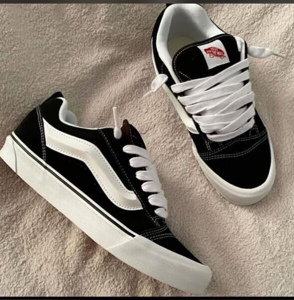 Chaussures de skateboard stylées
