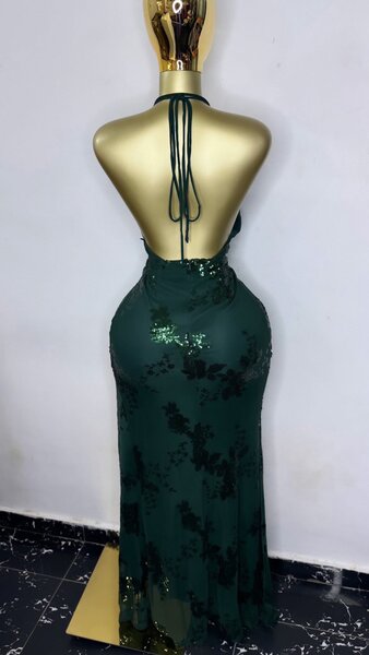 Robe Verte Pailletée Évasée