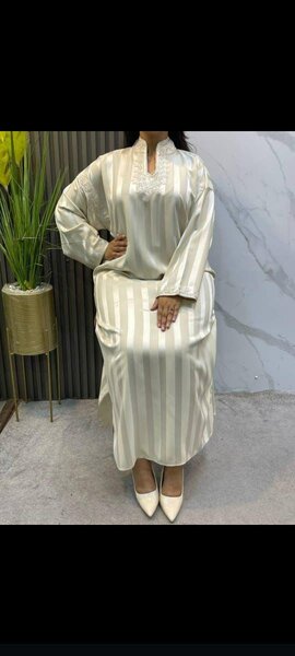 Robe élégante à rayures femme