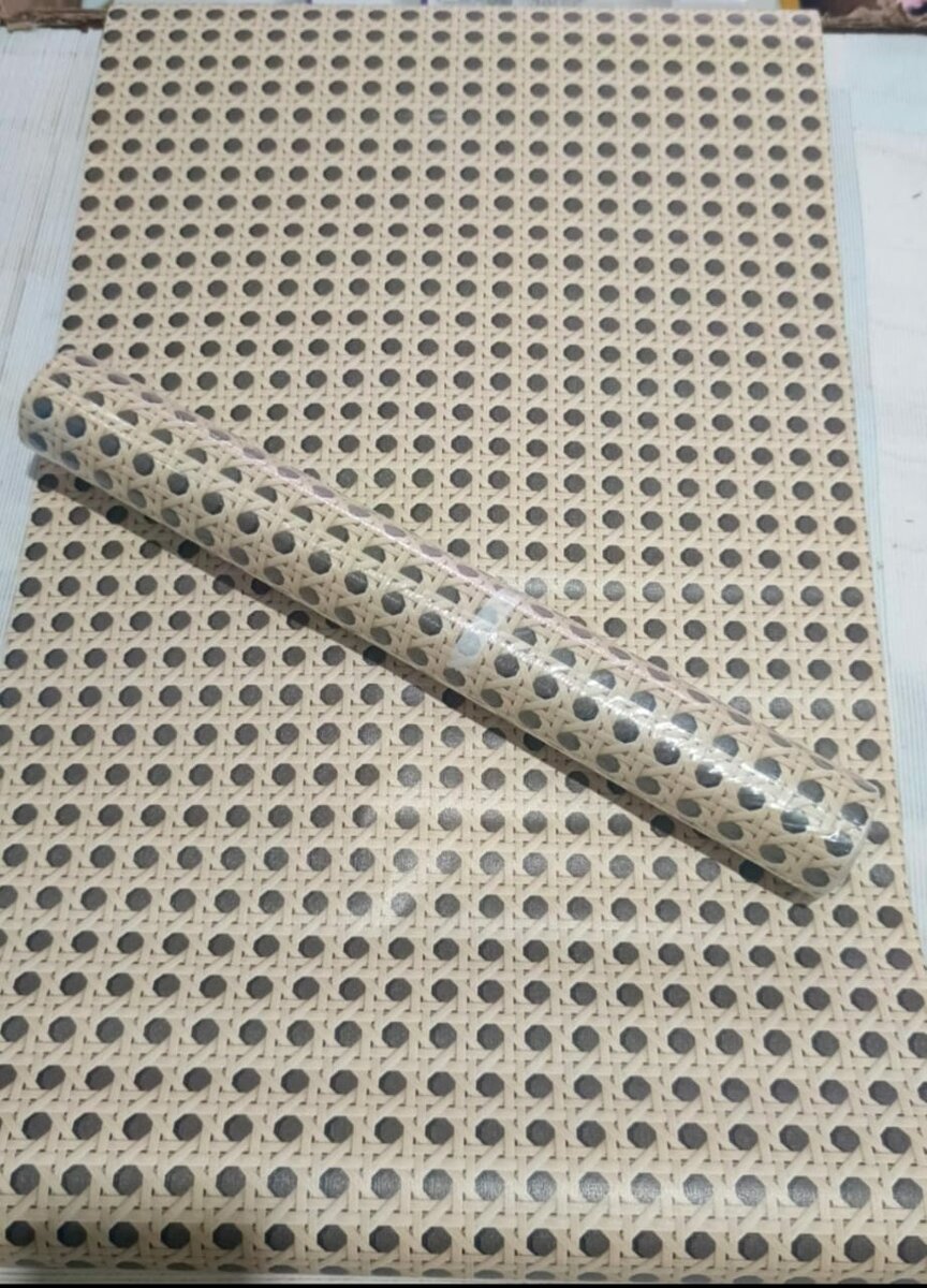 Papier adhésif décoratif