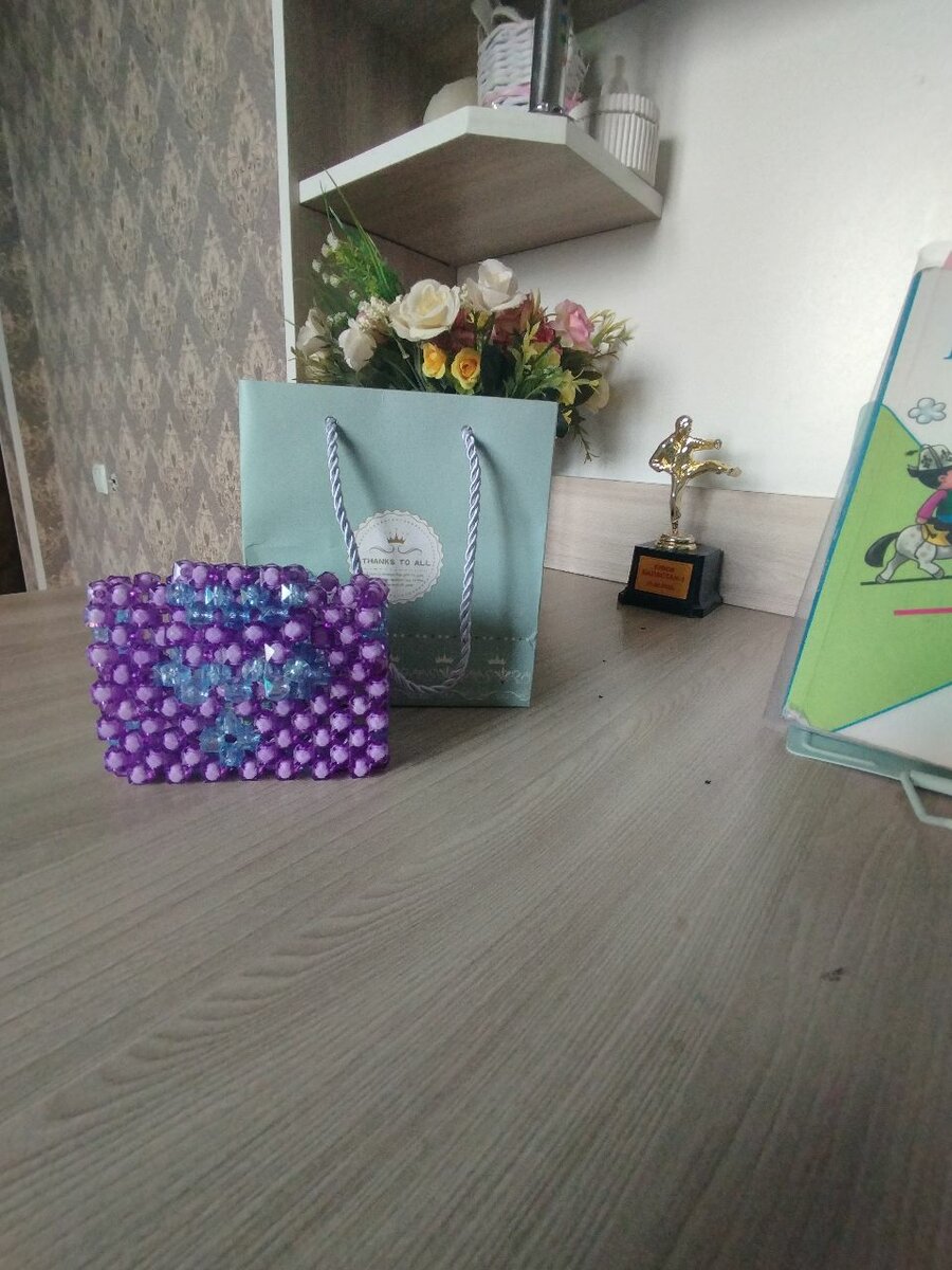 Картхолдер из бусин