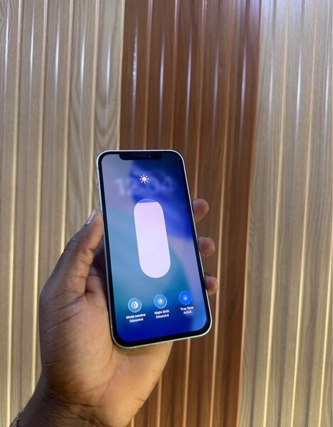 iPhone 12 64GB Mint Condition