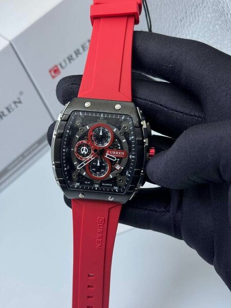 Montre sportive élégante