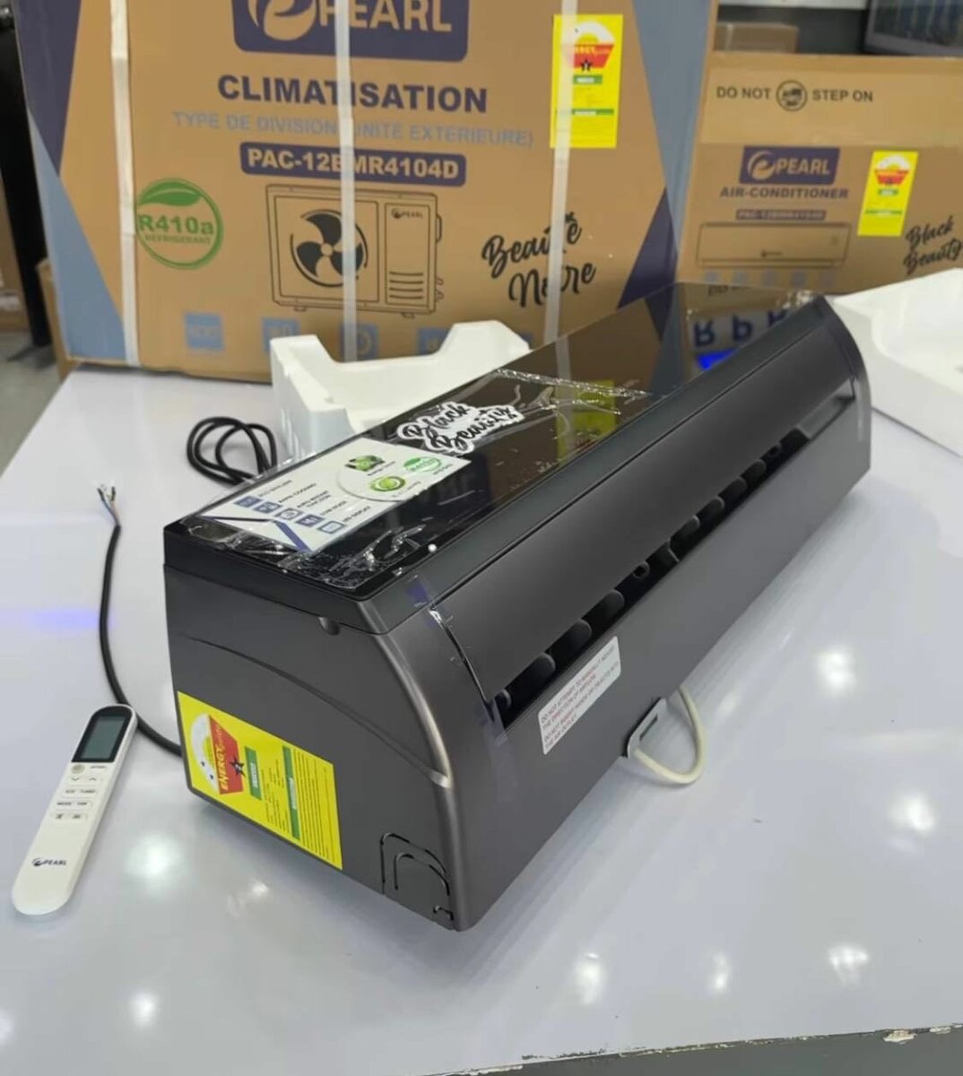 No noise Pearl 1.5hp Black Mirror Split Air Conditioner