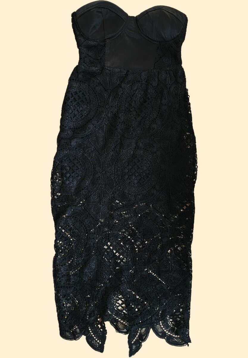 Robe bustier noire élégante