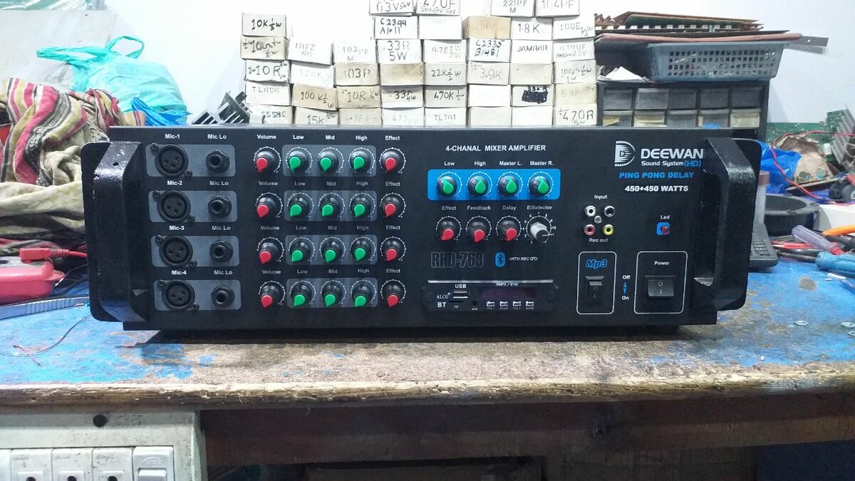 DEEWAN 4 mic professional mixer 500+500w