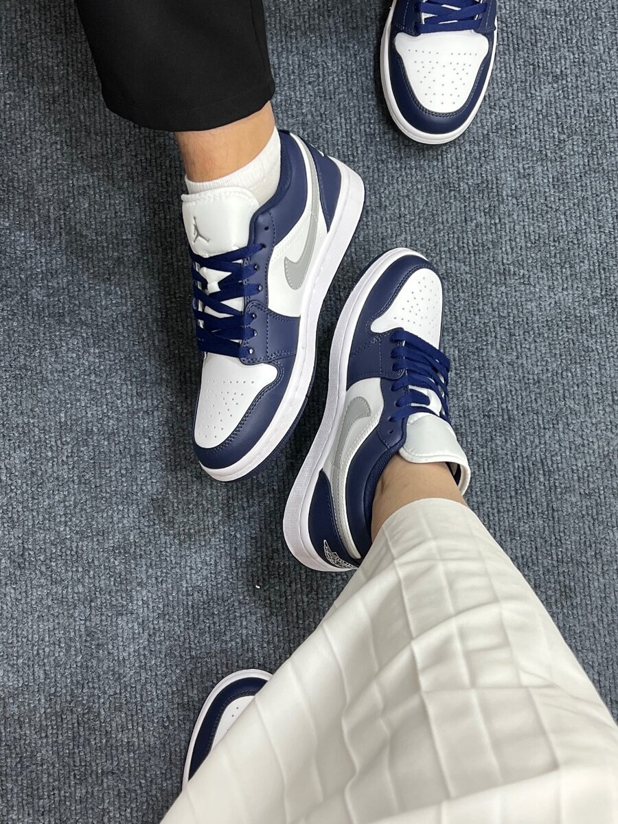 AIR JORDAN 1 LOW  Premium