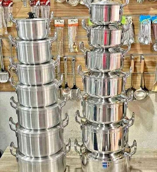 Ensemble de casseroles en aluminium