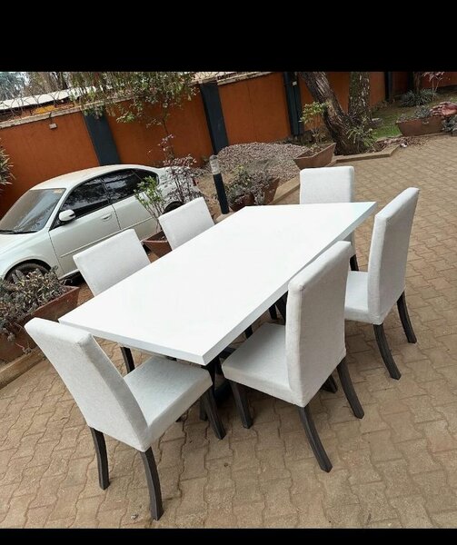 Table à manger moderne blanc