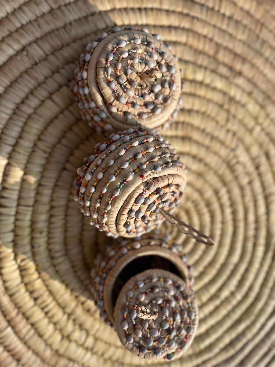 Boîtes en osier décoratives