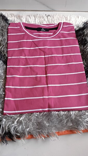 T-shirt rayé décontractée