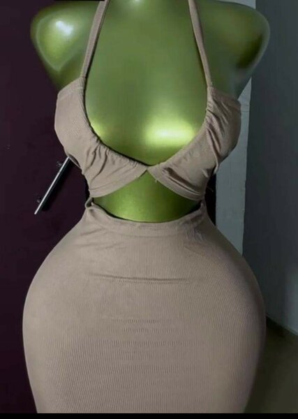 Robe moulante croisée sexy