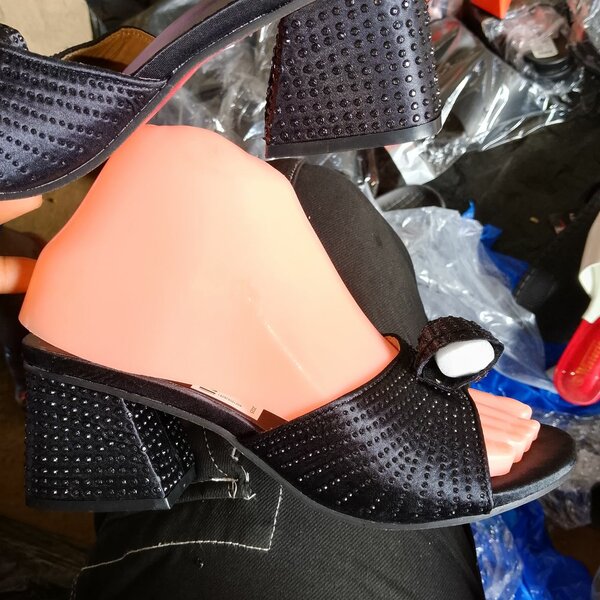 Sandales élégantes à talon